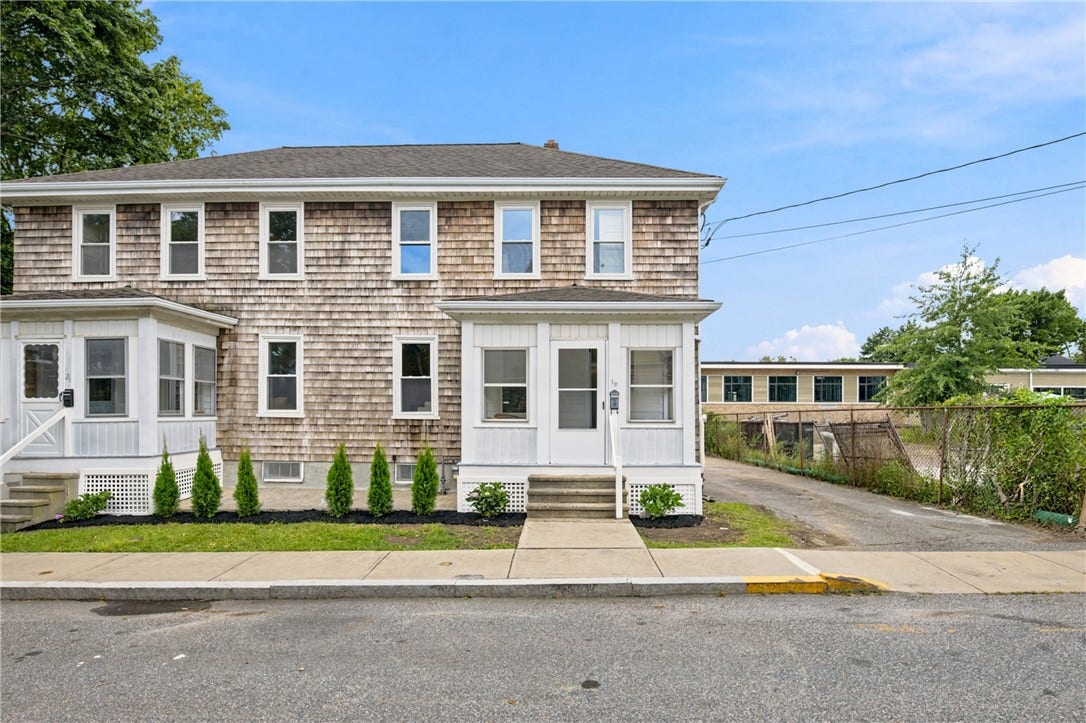 19 Princeton Street, Newport, RI 02840 19 Princeton Street, Newport, RI 02840