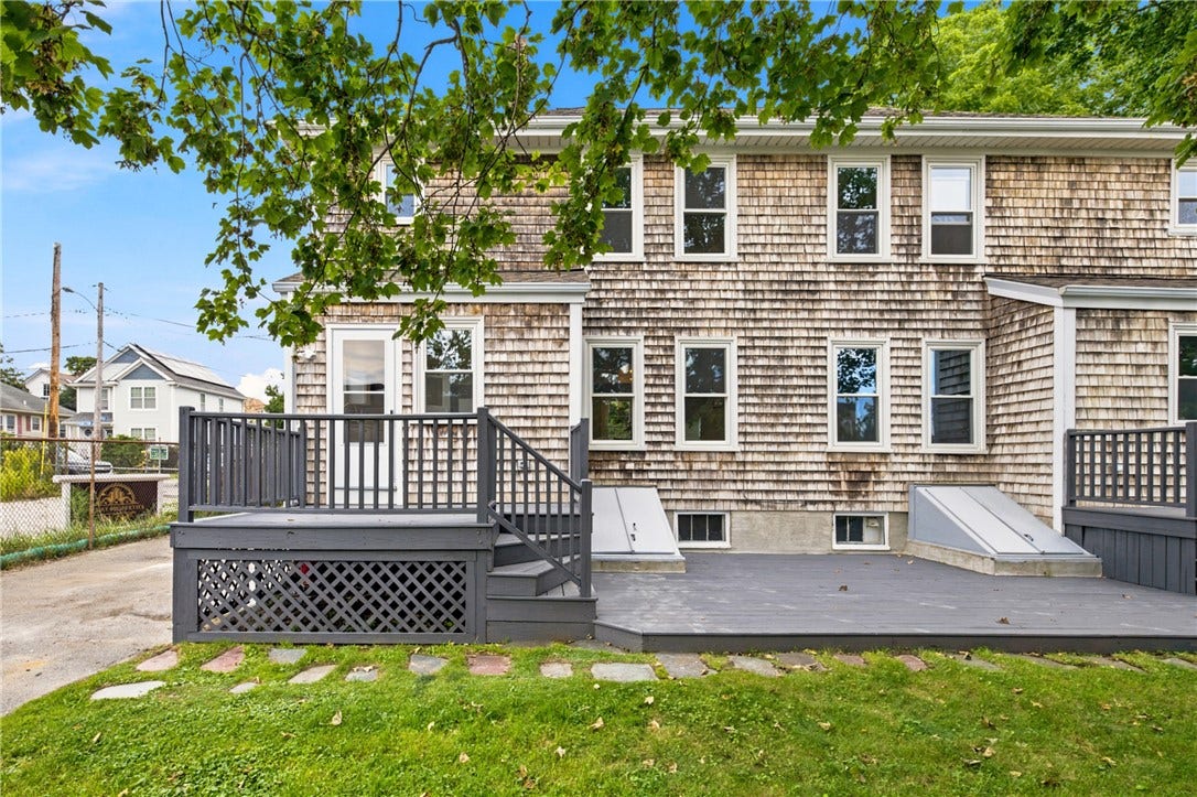19 Princeton Street, Newport, RI 02840 19 Princeton Street, Newport, RI 02840