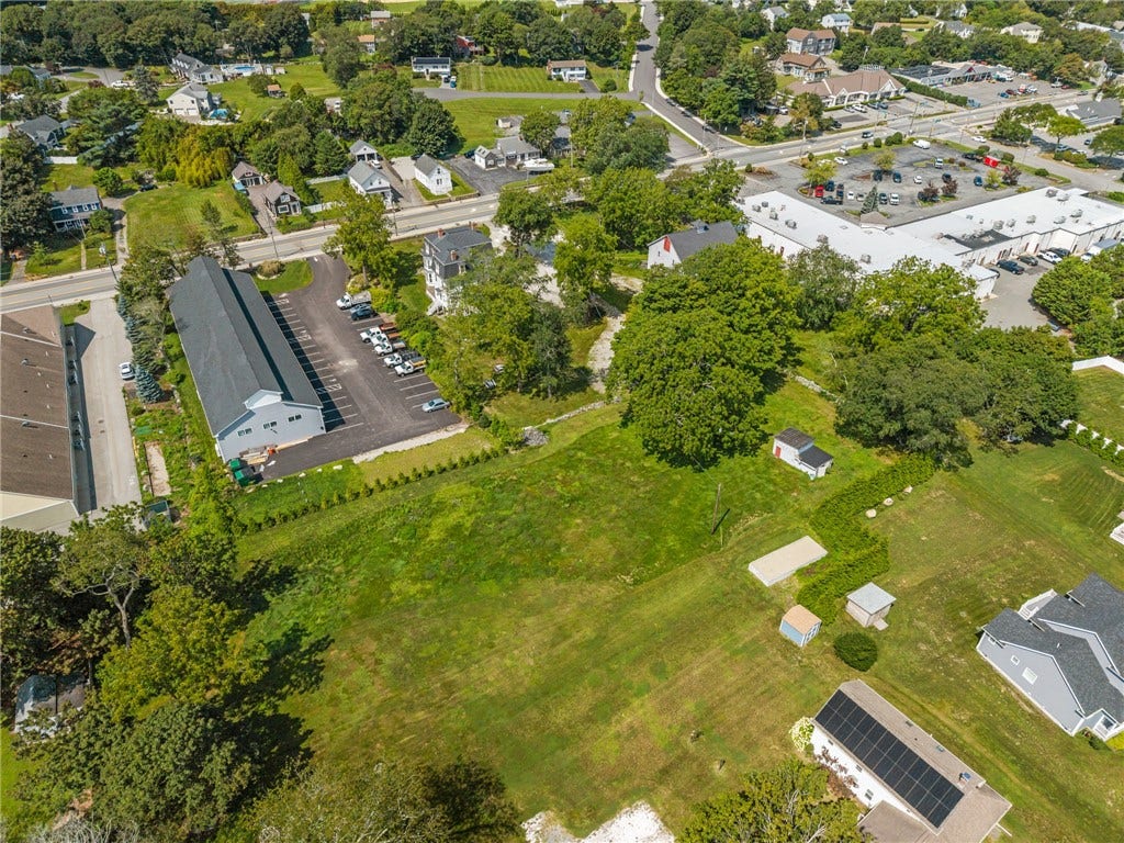 2967 East Main Road, Portsmouth, RI 02871 2967 East Main Road, Portsmouth, RI 02871
