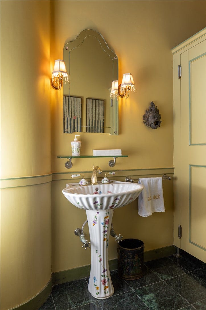 115 Narragansett Avenue, Newport, RI 02840 115 Narragansett Avenue, Newport, RI 02840