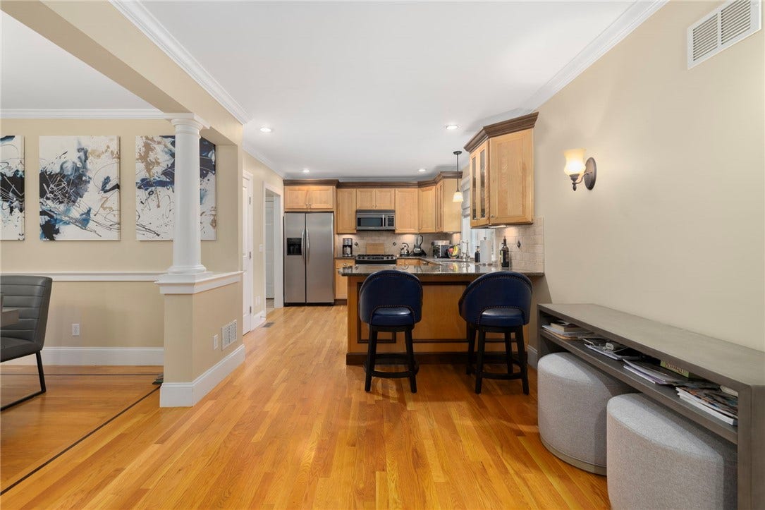 30 Vine Street, #30, East Greenwich, RI 02818 30 Vine Street, #30, East Greenwich, RI 02818