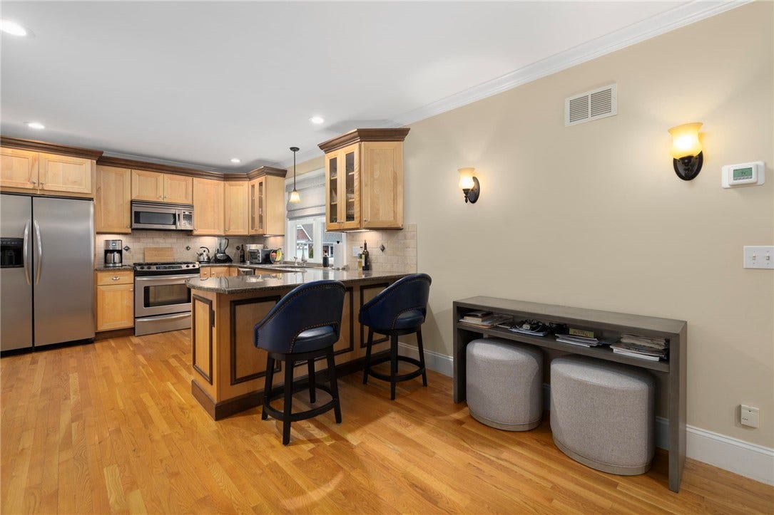30 Vine Street, #30, East Greenwich, RI 02818 30 Vine Street, #30, East Greenwich, RI 02818