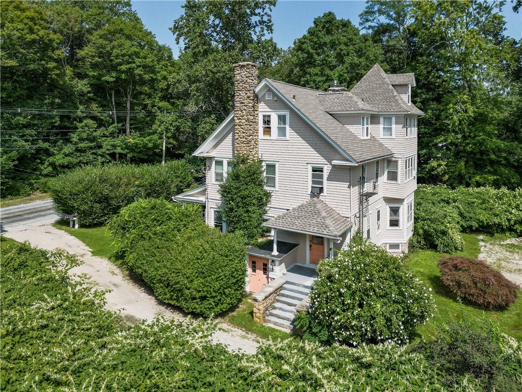 1729 South Road, #1, South Kingstown, RI 02881 Side entrance