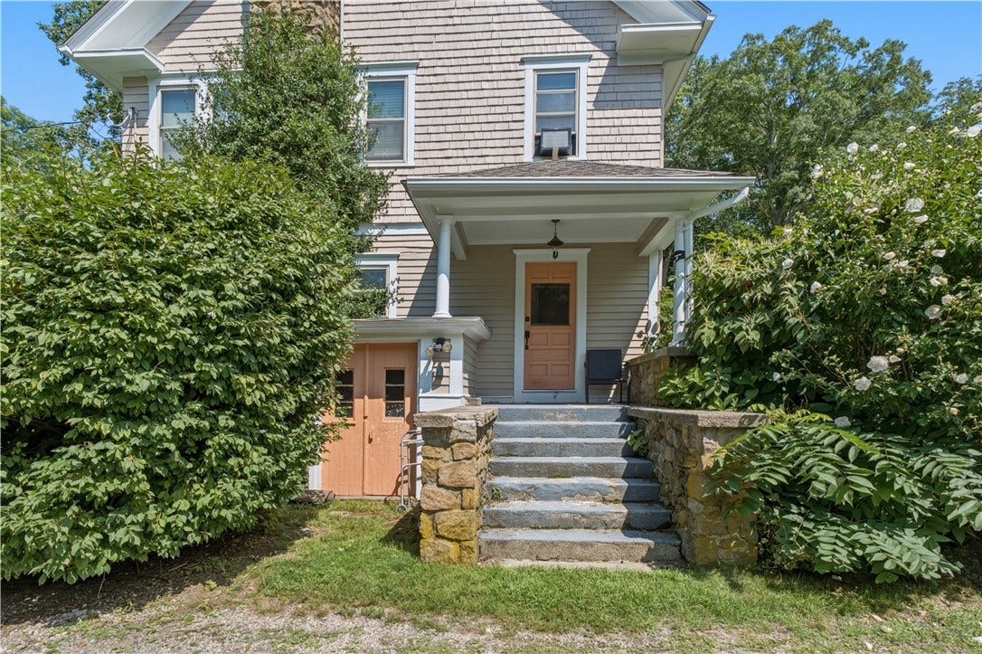 1729 South Road, #1, South Kingstown, RI 02881 Entrance/small patio 2