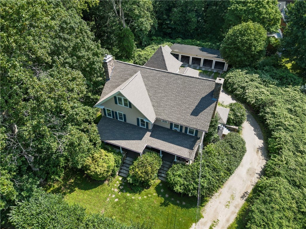 1729 South Road, #1, South Kingstown, RI 02881 1729 South Road, #1, South Kingstown, RI 02881