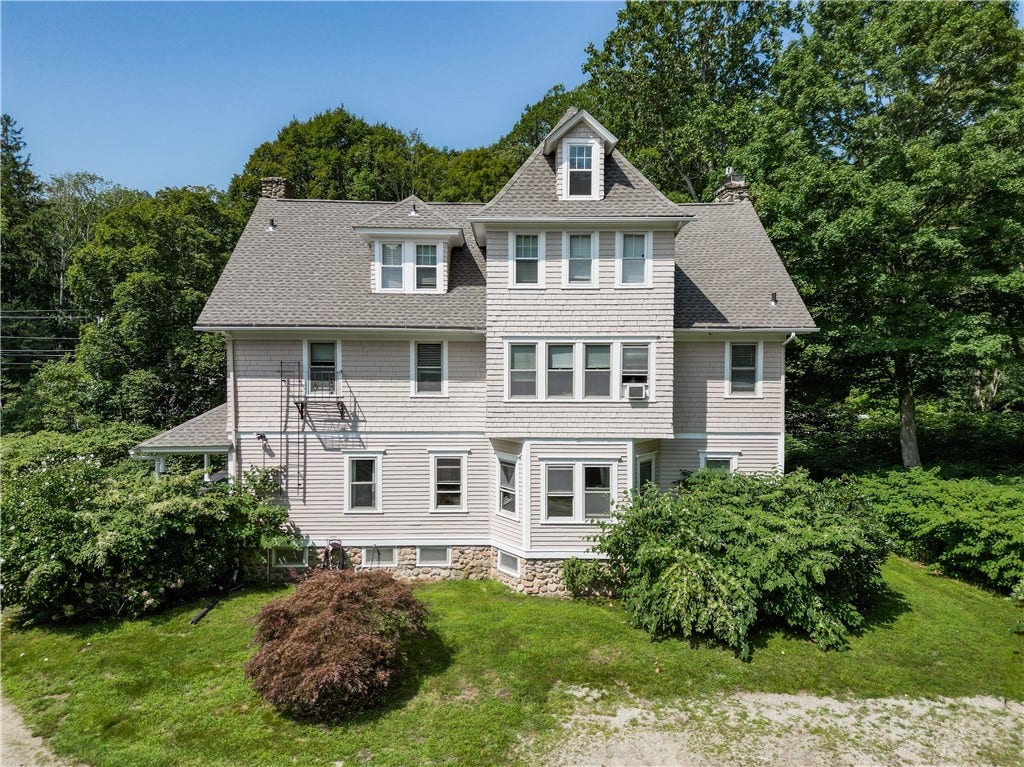 1729 South Road, #1, South Kingstown, RI 02881 1729 South Road, #1, South Kingstown, RI 02881