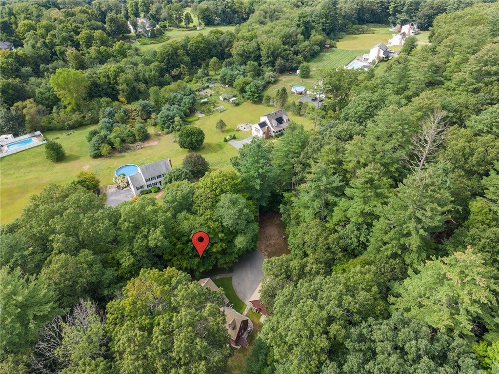 15 Paine District Road, Woodstock, CT 08261 15 Paine District Road, Woodstock, CT 08261