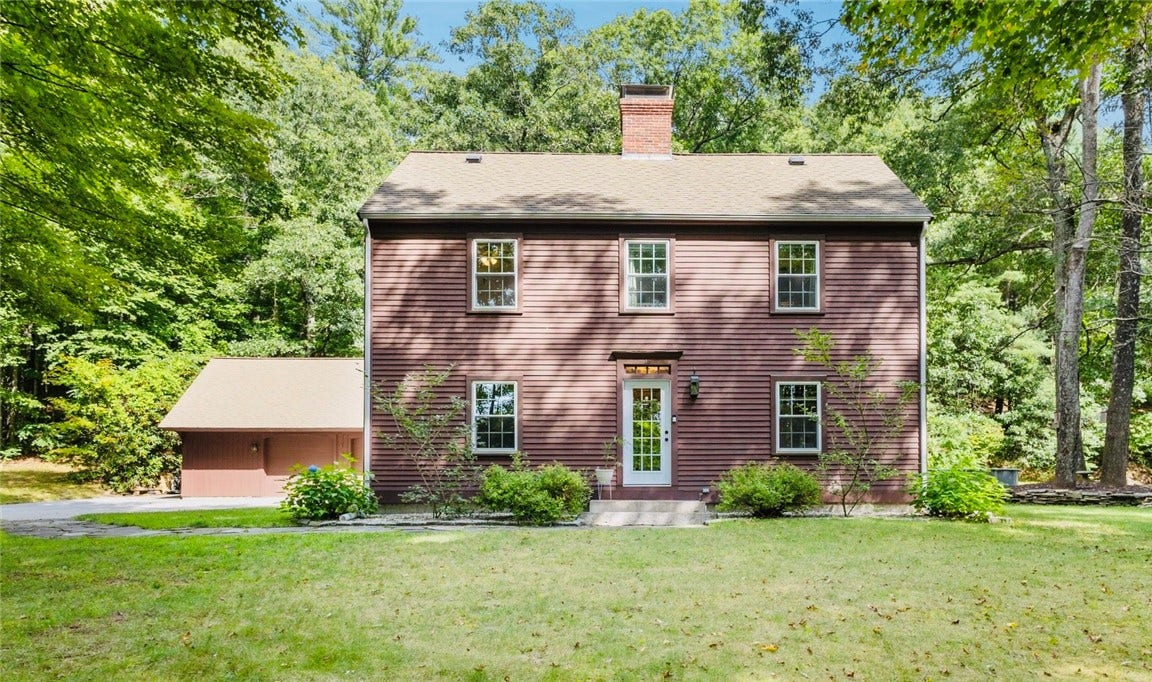 15 Paine District Road, Woodstock, CT 08261 15 Paine District Road, Woodstock, CT 08261