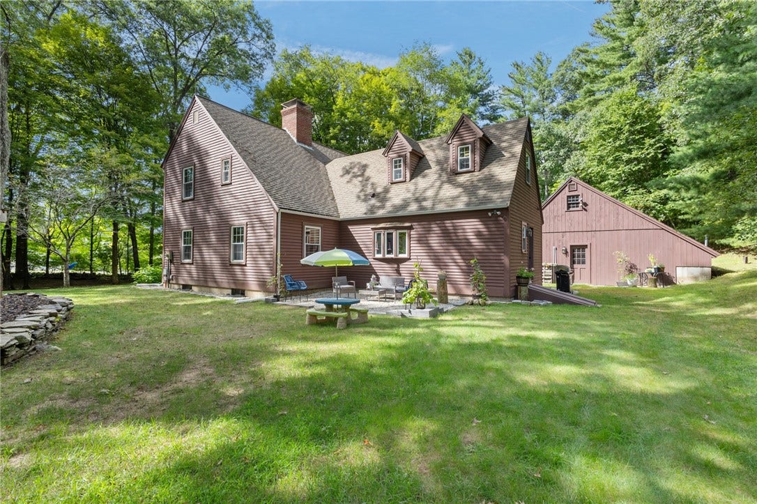 15 Paine District Road, Woodstock, CT 08261 15 Paine District Road, Woodstock, CT 08261