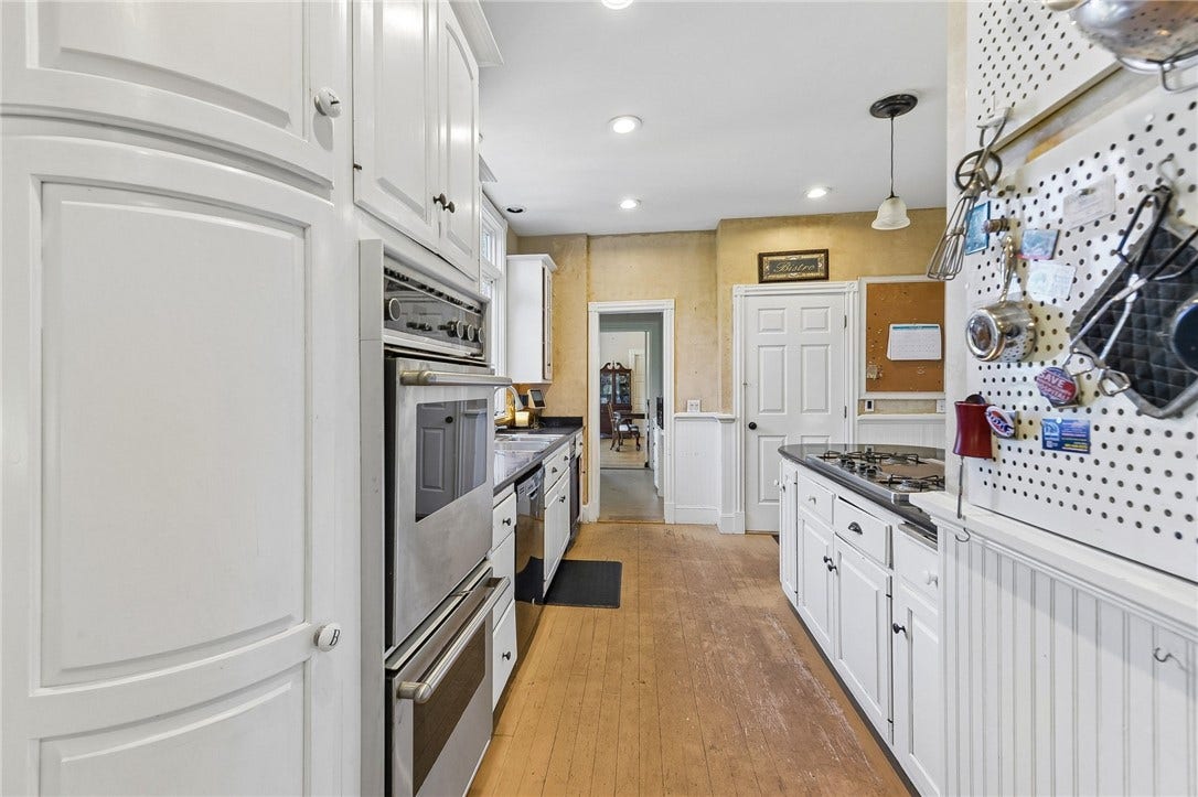 25 Wildfield Farm Road, Narragansett, RI 02882 25 Wildfield Farm Road, Narragansett, RI 02882