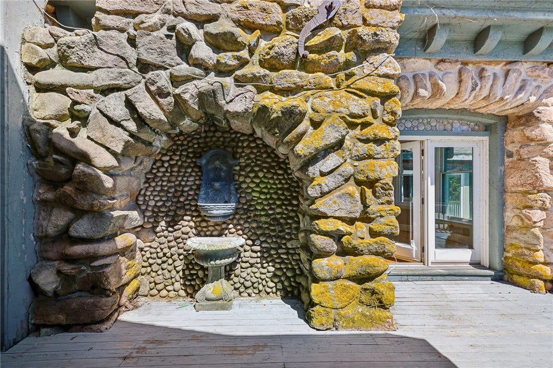 25 Wildfield Farm Road, Narragansett, RI 02882 25 Wildfield Farm Road, Narragansett, RI 02882