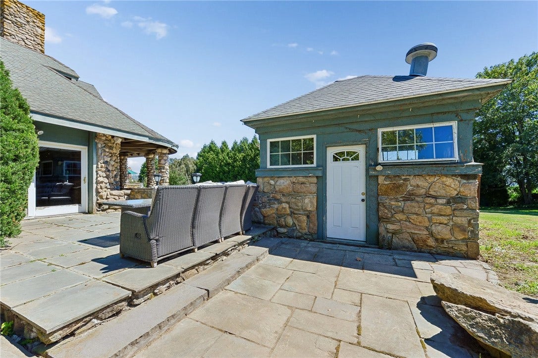25 Wildfield Farm Road, Narragansett, RI 02882 25 Wildfield Farm Road, Narragansett, RI 02882