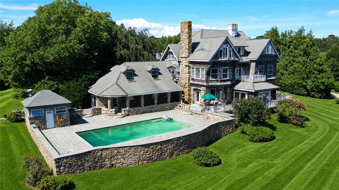 25 Wildfield Farm Road, Narragansett, RI 02882 25 Wildfield Farm Road, Narragansett, RI 02882