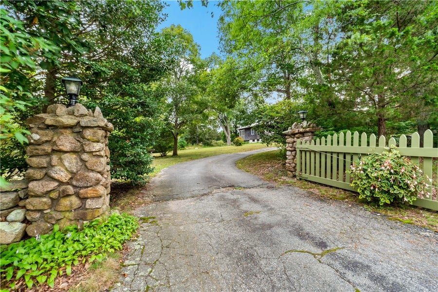 Property photo for 808 Ten Rod Road, Exeter, RI