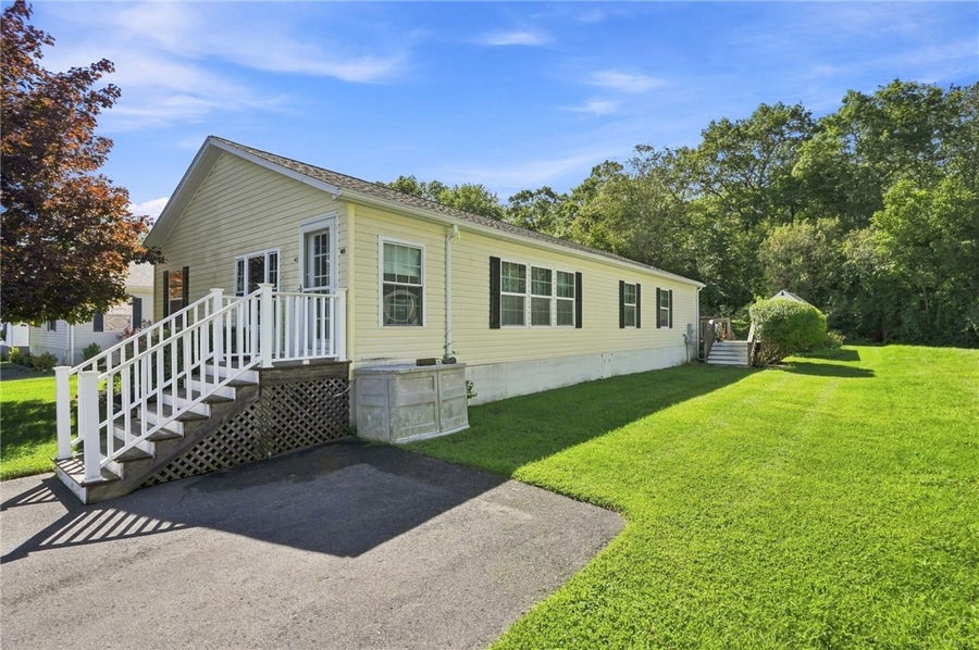 Property photo for 40 Blackbird Court, Tiverton, RI