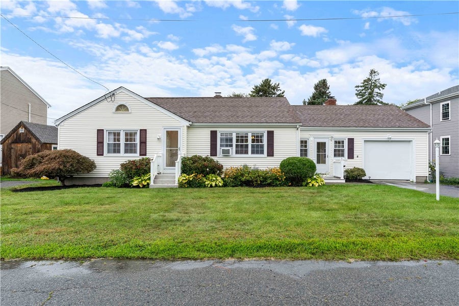 Property photo for 8 Wheeler Avenue, Bristol, RI