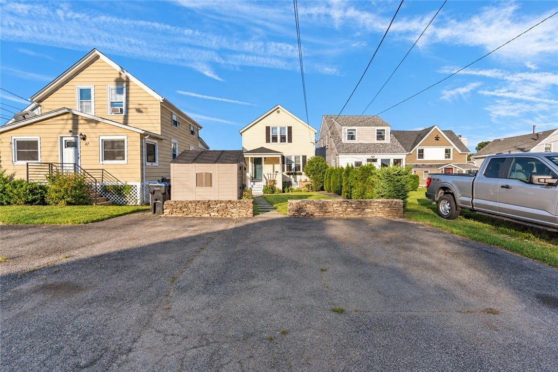 45 Cedar Avenue, Portsmouth, RI 02871 45 Cedar Avenue, Portsmouth, RI 02871