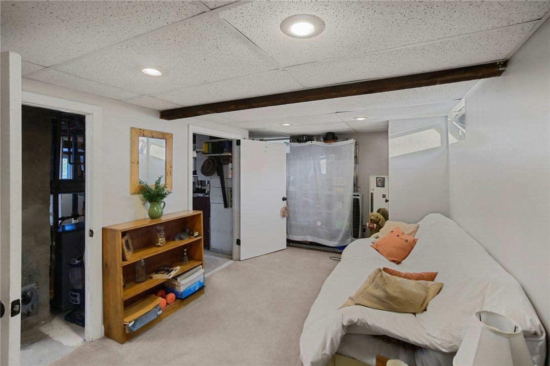 45 Cedar Avenue, Portsmouth, RI 02871 45 Cedar Avenue, Portsmouth, RI 02871