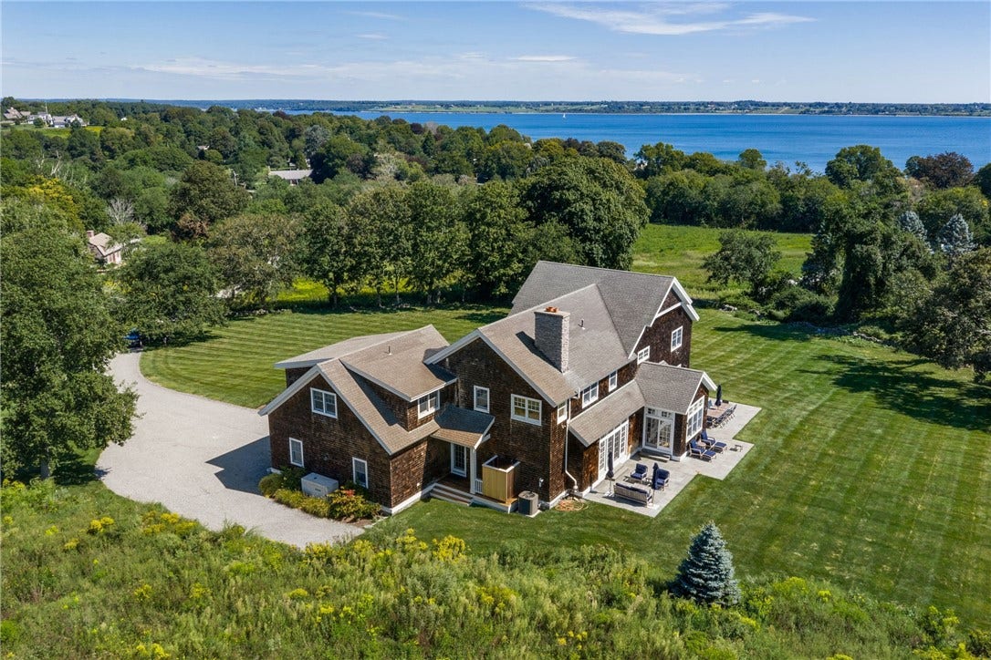 Gorgeous Estate Living- Water views and privacy!