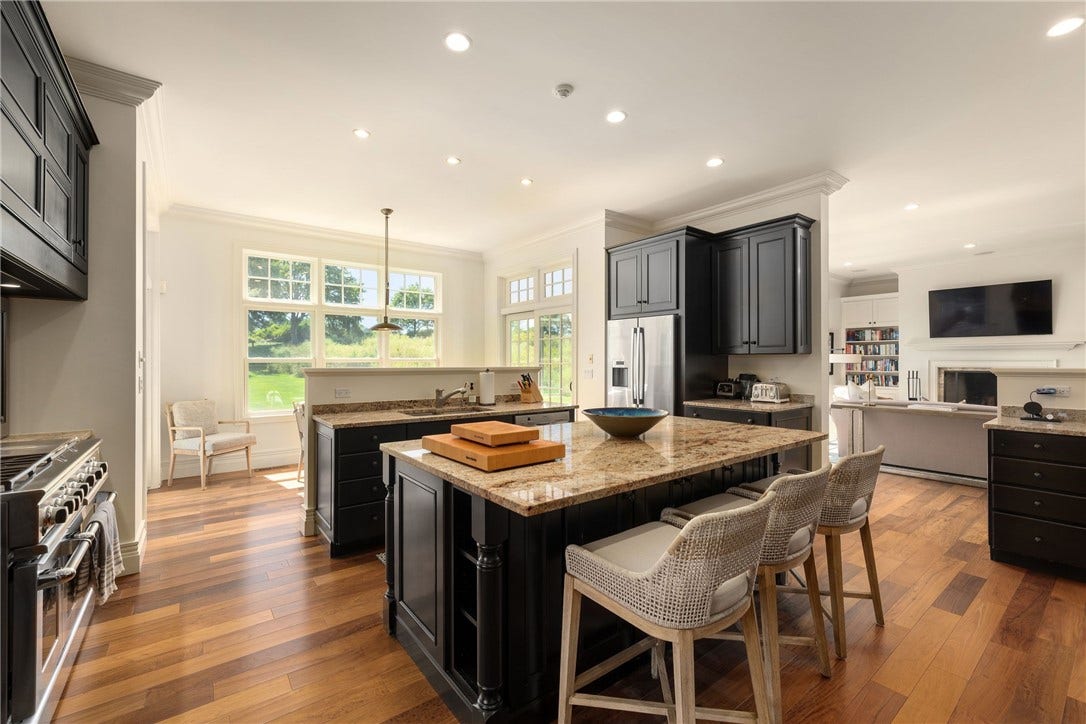 303 Howland Avenue, Middletown, RI 02842