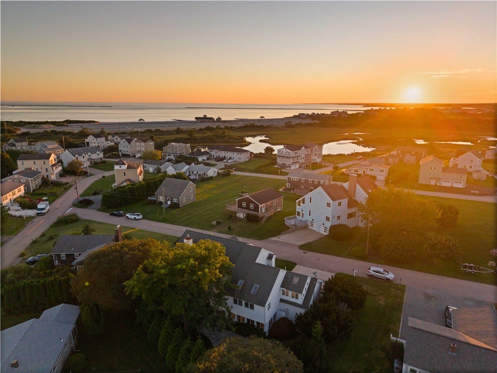 16 Larch Avenue, Narragansett, RI 02882