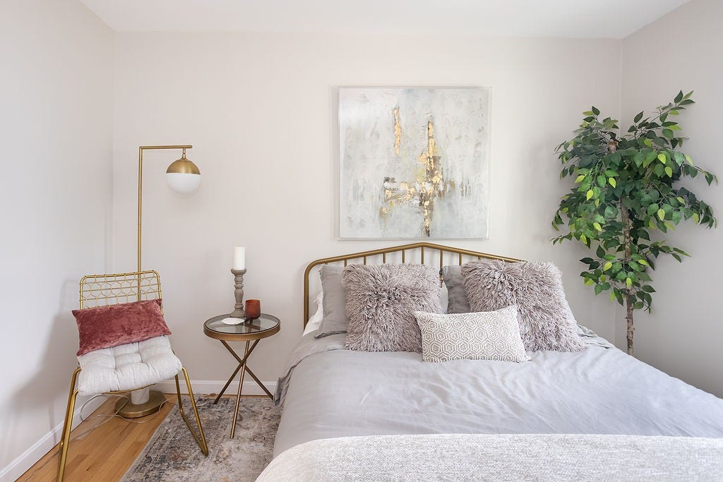 16 Larch Avenue, Narragansett, RI 02882