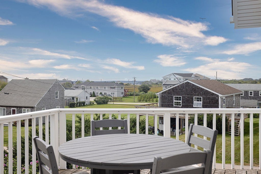 16 Larch Avenue, Narragansett, RI 02882