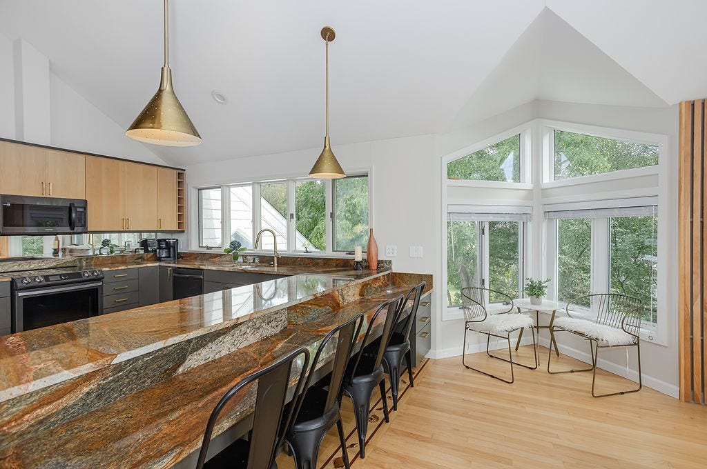 16 Larch Avenue, Narragansett, RI 02882