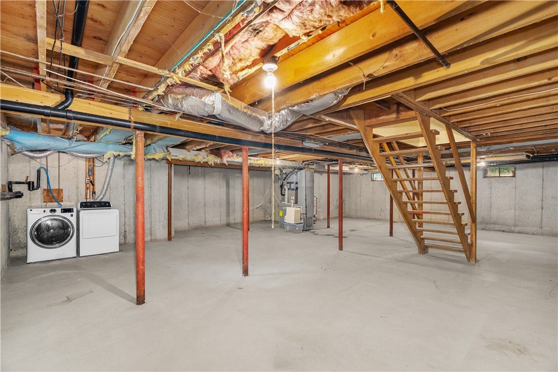 6 Acacia Court, Coventry, RI 02816 6 Acacia Court, Coventry, RI 02816