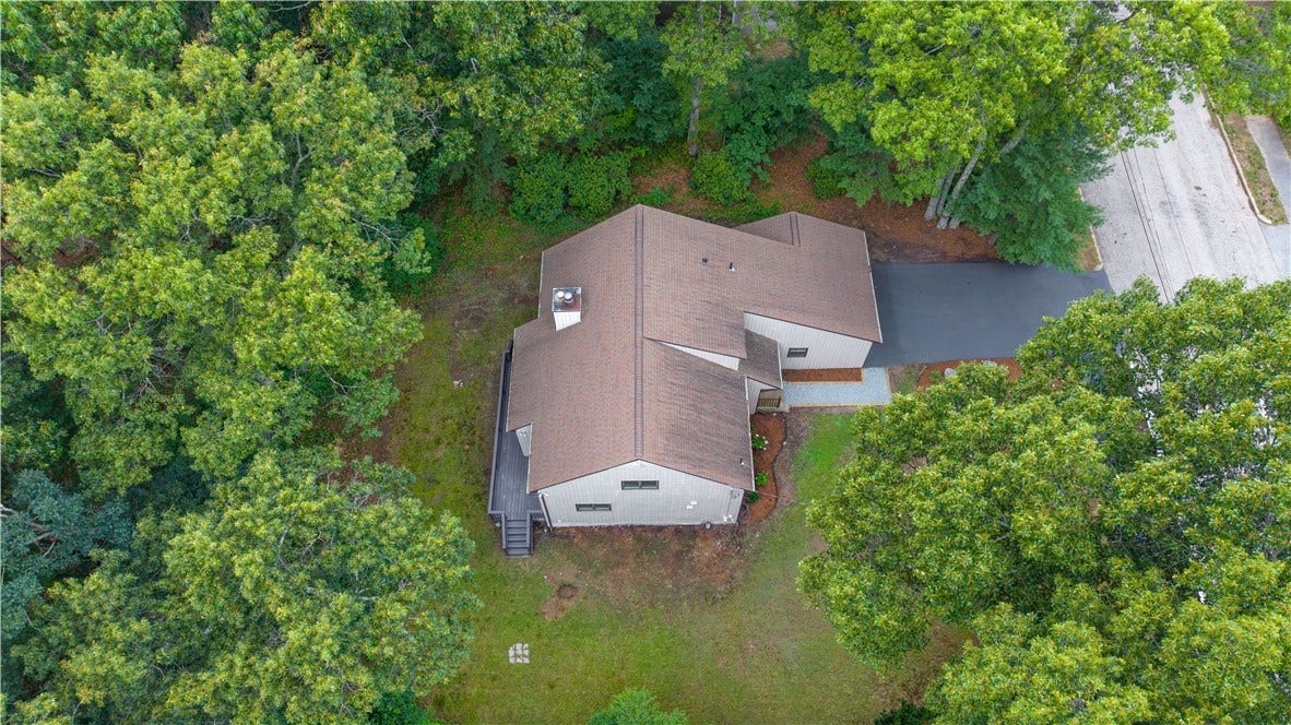 6 Acacia Court, Coventry, RI 02816 6 Acacia Court, Coventry, RI 02816