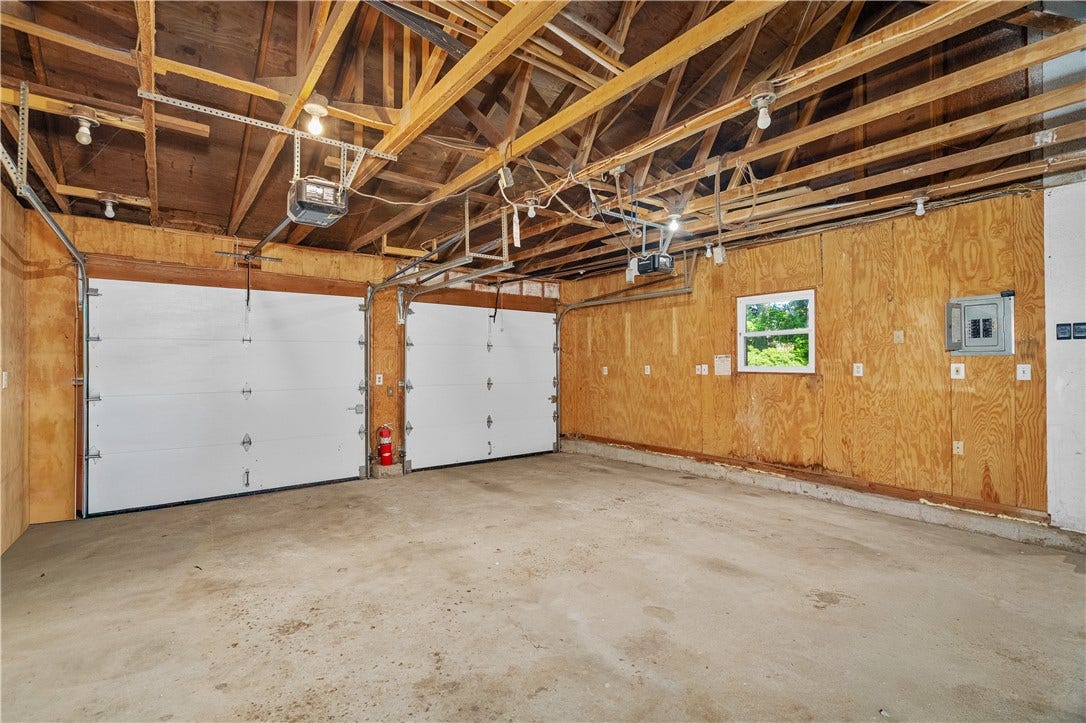 6 Acacia Court, Coventry, RI 02816 6 Acacia Court, Coventry, RI 02816