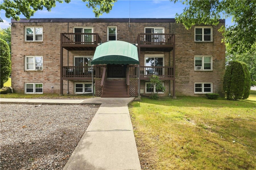 Property photo for 5 Apple Valley Parkway, #12, Smithfield, RI