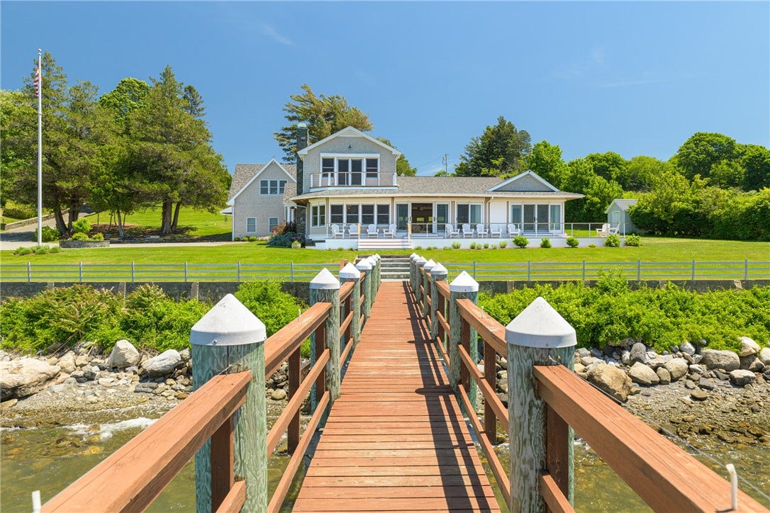 149 Nanaquaket Road, Tiverton, RI 02878 149 Nanaquaket Road, Tiverton, RI 02878