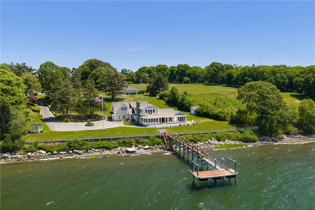 149 Nanaquaket Road, Tiverton, RI 02878 149 Nanaquaket Road, Tiverton, RI 02878