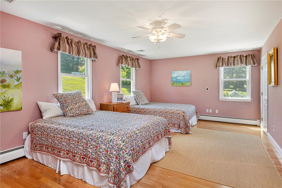 149 Nanaquaket Road, Tiverton, RI 02878 Guest bedroom second floor.