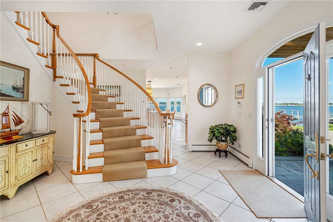 149 Nanaquaket Road, Tiverton, RI 02878 149 Nanaquaket Road, Tiverton, RI 02878