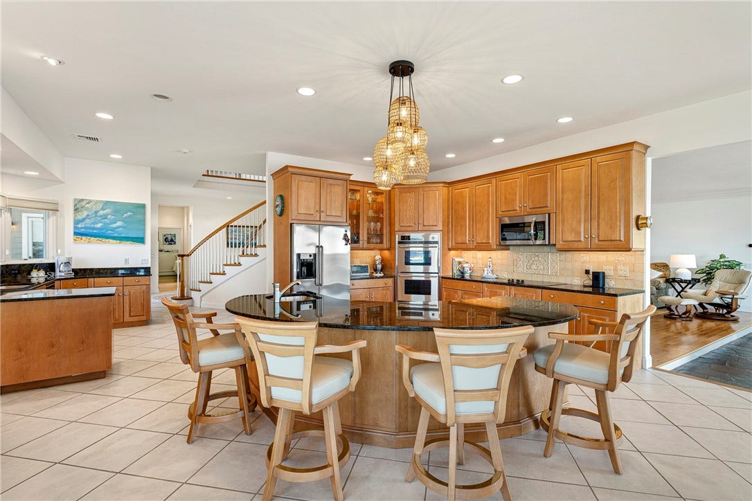 149 Nanaquaket Road, Tiverton, RI 02878 149 Nanaquaket Road, Tiverton, RI 02878