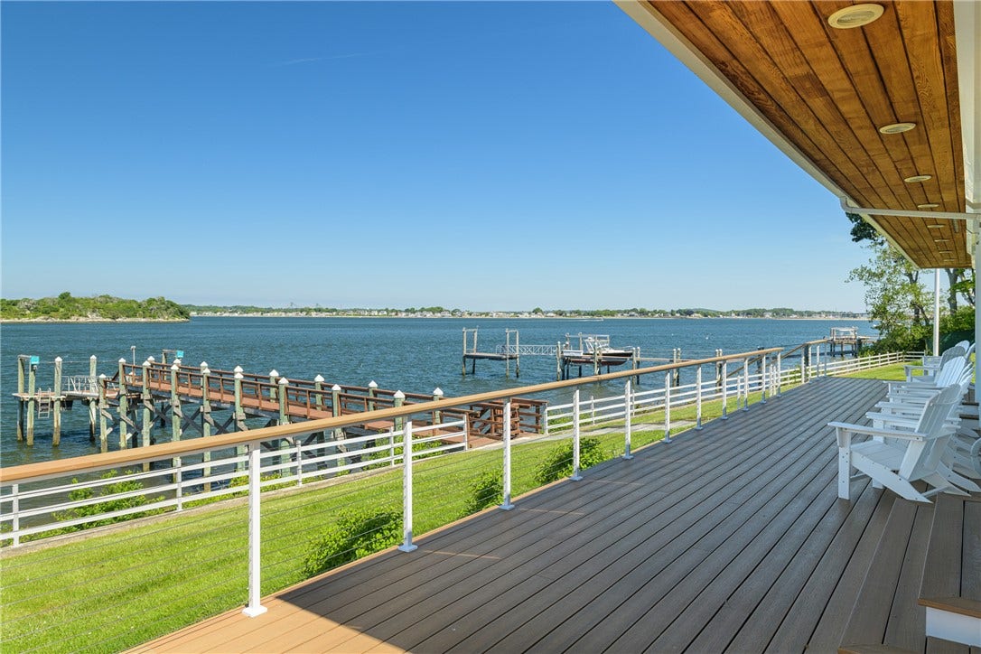 149 Nanaquaket Road, Tiverton, RI 02878 149 Nanaquaket Road, Tiverton, RI 02878