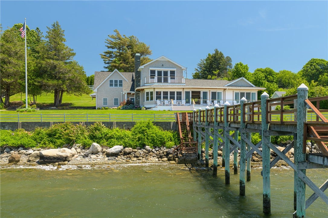 149 Nanaquaket Road, Tiverton, RI 02878 149 Nanaquaket Road, Tiverton, RI 02878
