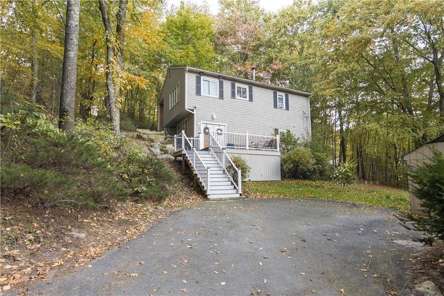 Property photo for 986 Knotty Oak Road, Coventry, RI