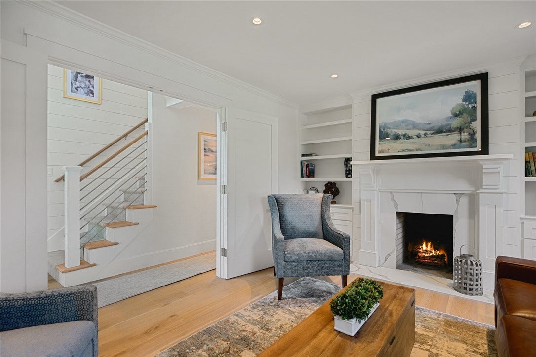 2040 East Main Road, Portsmouth, RI 02871 2040 East Main Road, Portsmouth, RI 02871