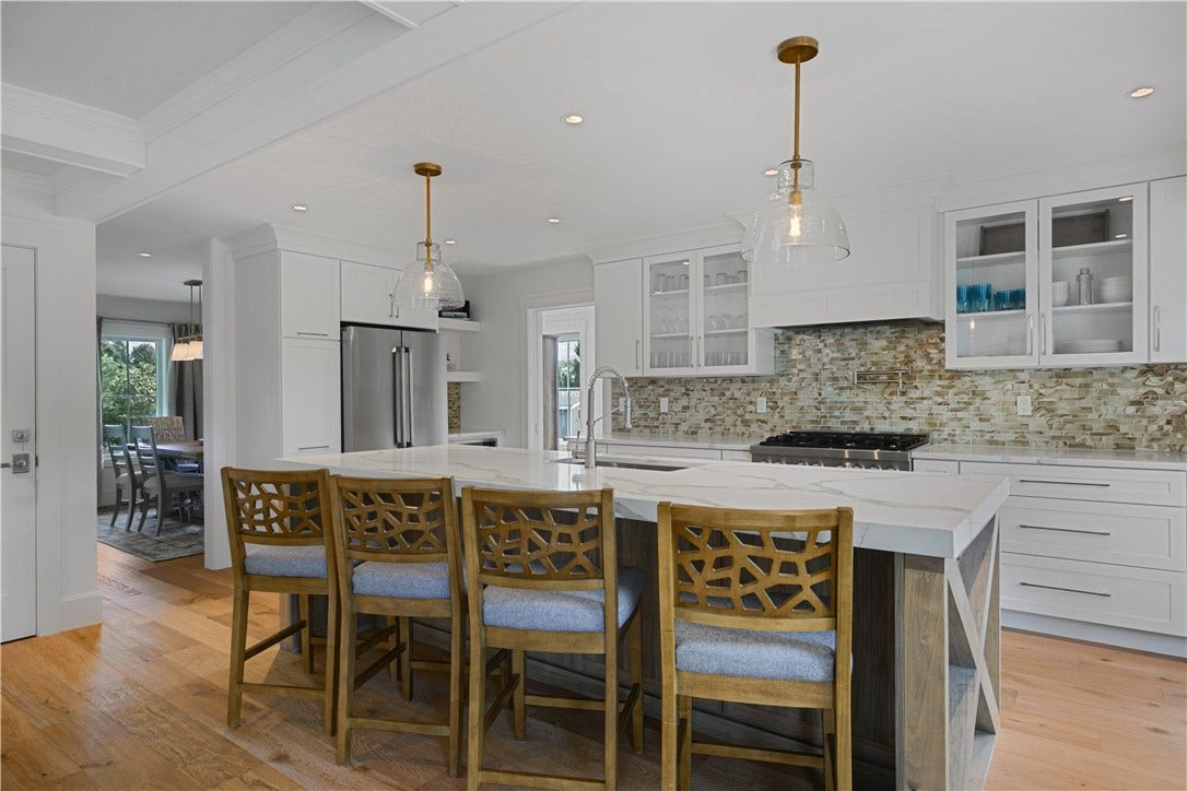 2040 East Main Road, Portsmouth, RI 02871 2040 East Main Road, Portsmouth, RI 02871