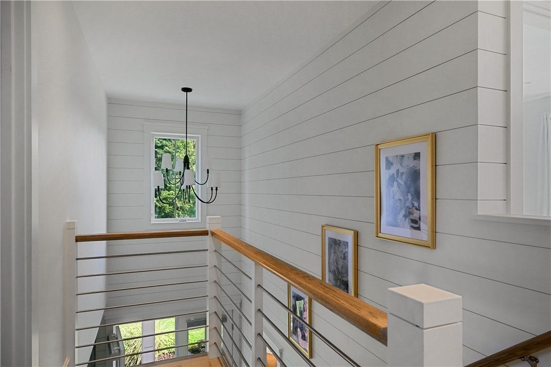 2040 East Main Road, Portsmouth, RI 02871 2040 East Main Road, Portsmouth, RI 02871
