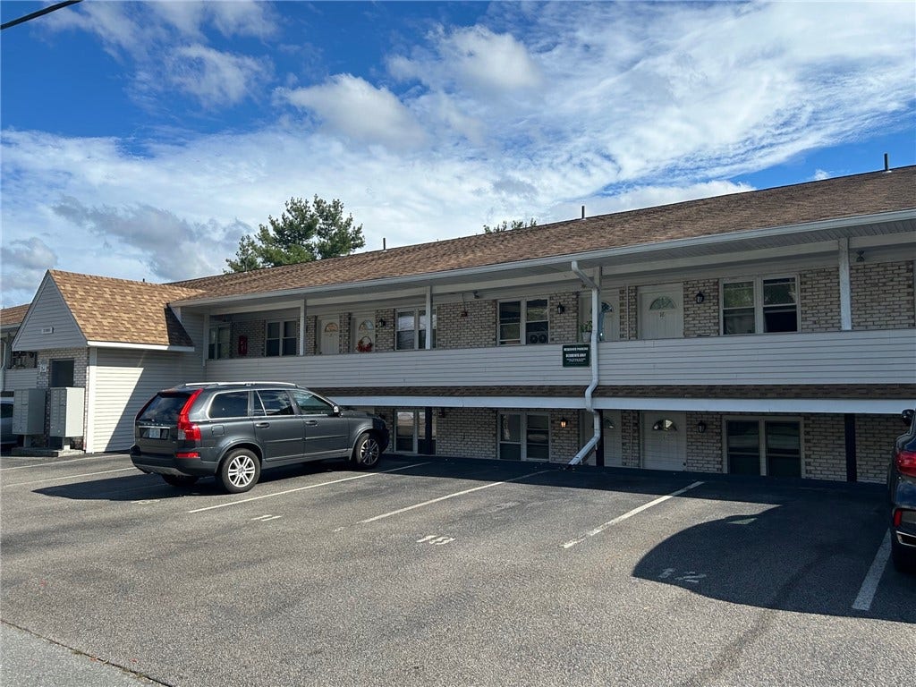 20 Hurdis Street, #18, North Providence, RI 02904 20 Hurdis Street, #18, North Providence, RI 02904