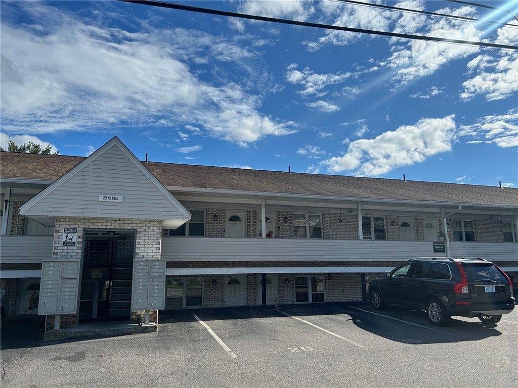 20 Hurdis Street, #18, North Providence, RI 02904 20 Hurdis Street, #18, North Providence, RI 02904