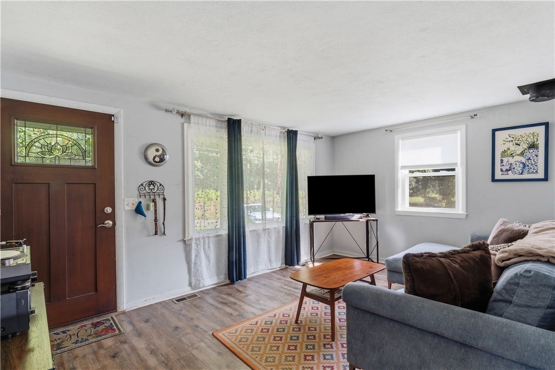 430 Pond Street, South Kingstown, RI 02879 430 Pond Street, South Kingstown, RI 02879