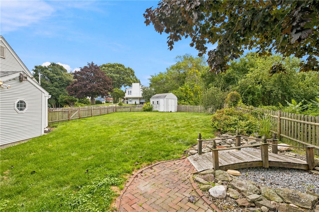 201 Randolph Avenue, Tiverton, RI 02878 201 Randolph Avenue, Tiverton, RI 02878