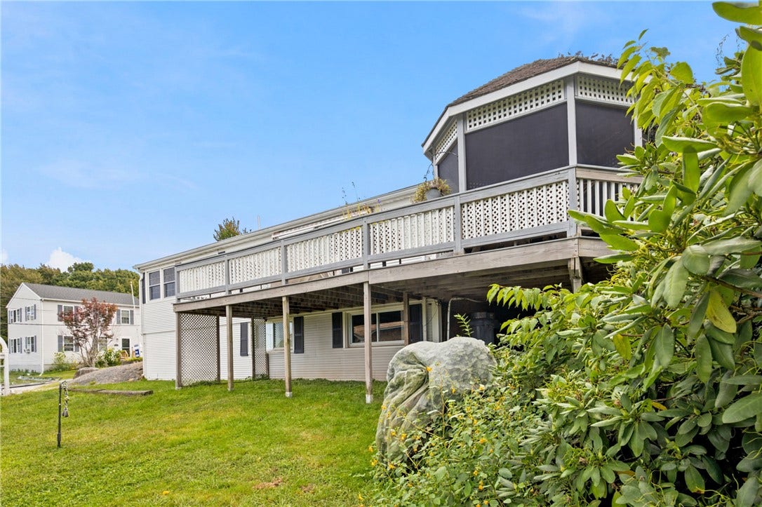 201 Randolph Avenue, Tiverton, RI 02878 201 Randolph Avenue, Tiverton, RI 02878