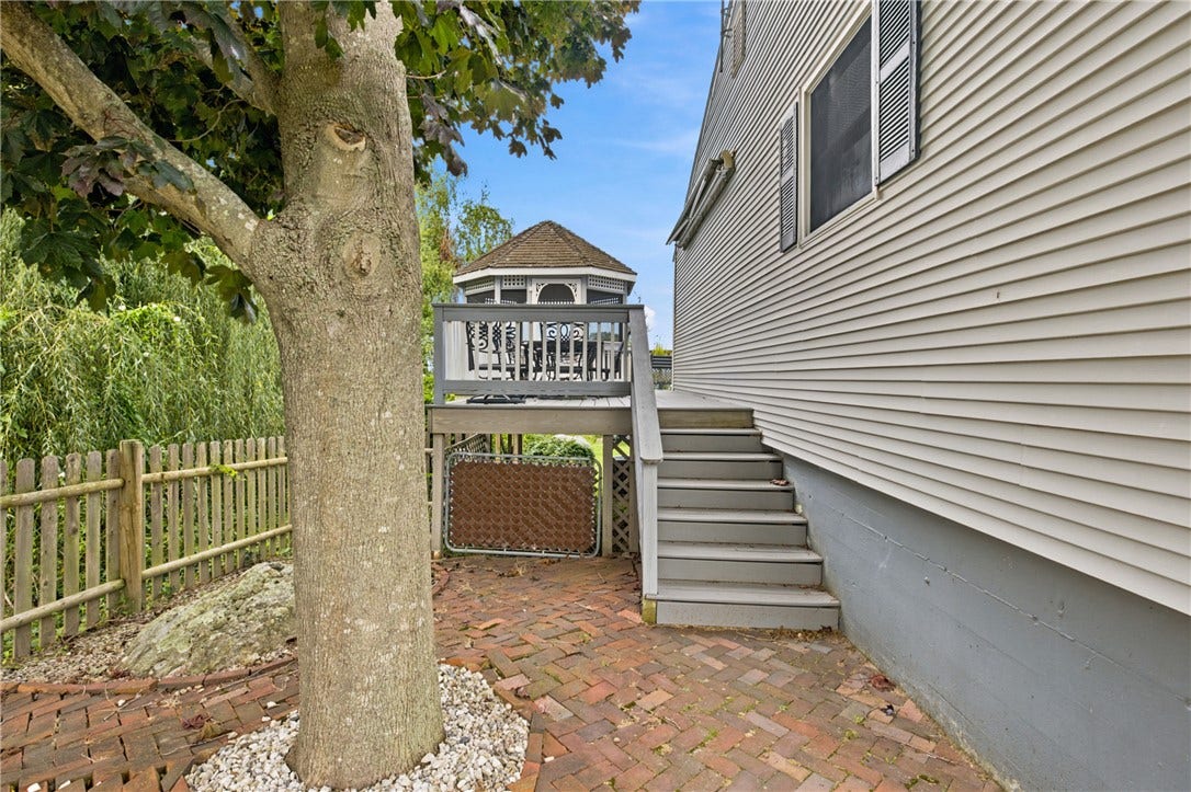 201 Randolph Avenue, Tiverton, RI 02878 201 Randolph Avenue, Tiverton, RI 02878