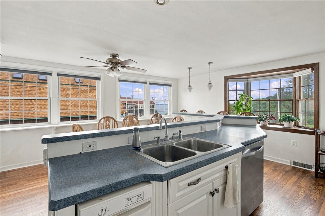 201 Randolph Avenue, Tiverton, RI 02878 201 Randolph Avenue, Tiverton, RI 02878